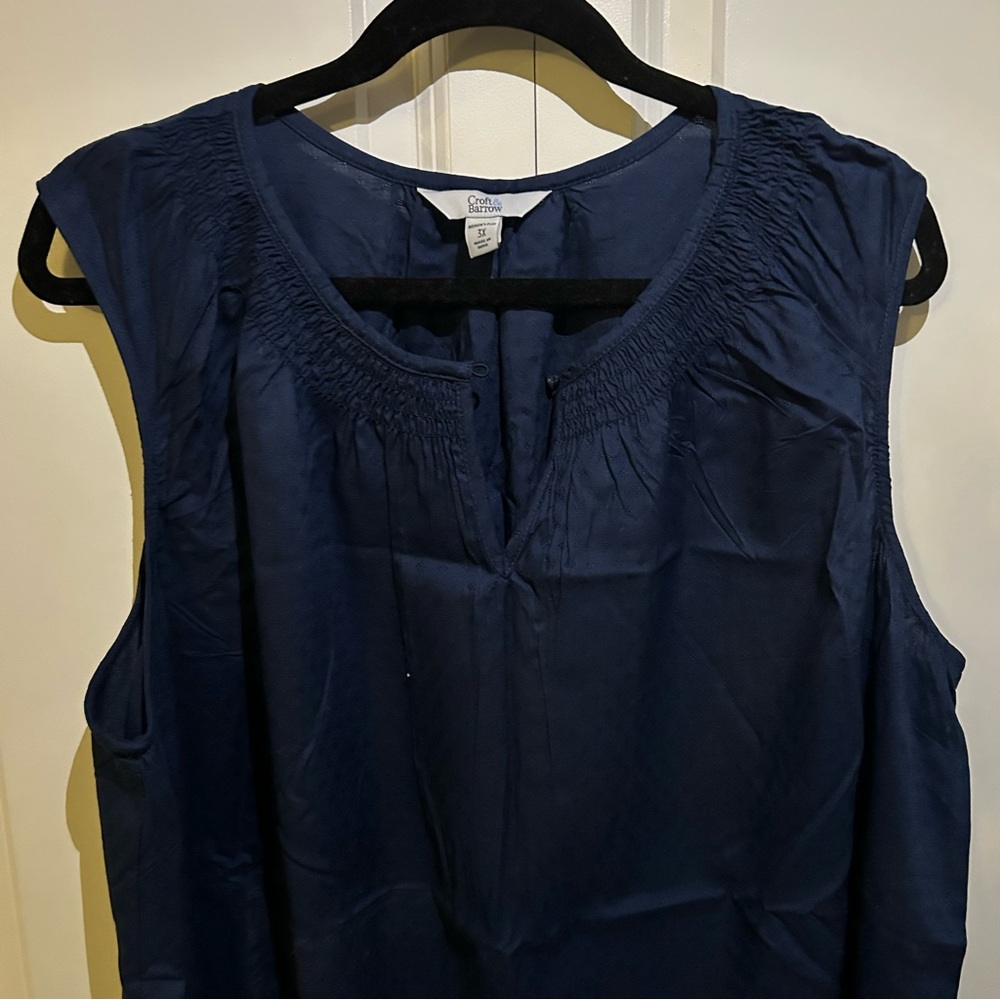 Croft & Barrow Blue Sleeveless Tank Top - Picture 3 of 5